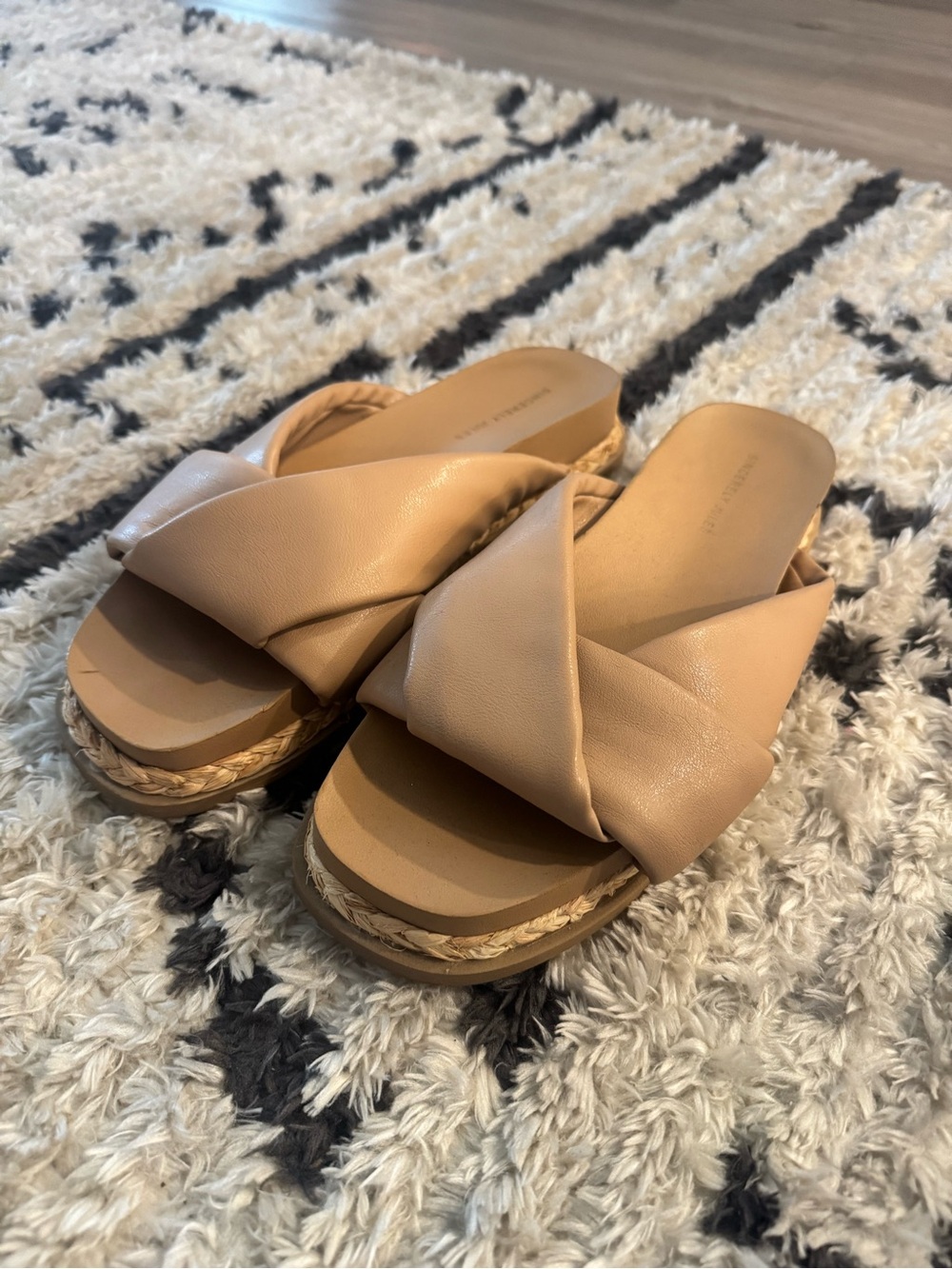 Sincerely Jules Dream Criss-Cross Slide Sandals